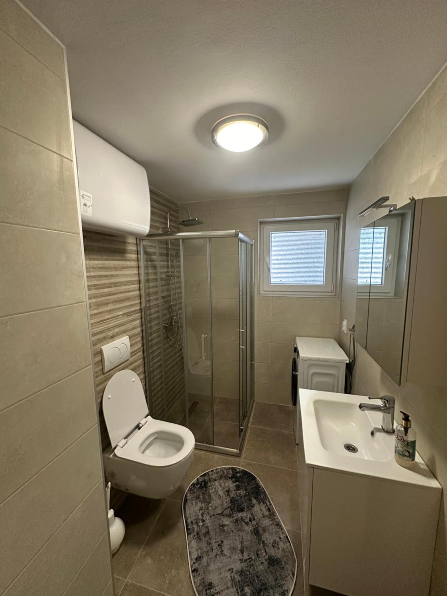 Seaside Serenity: 2-Bedroom Apartment With Boka Bay View Kotor Exteriör bild