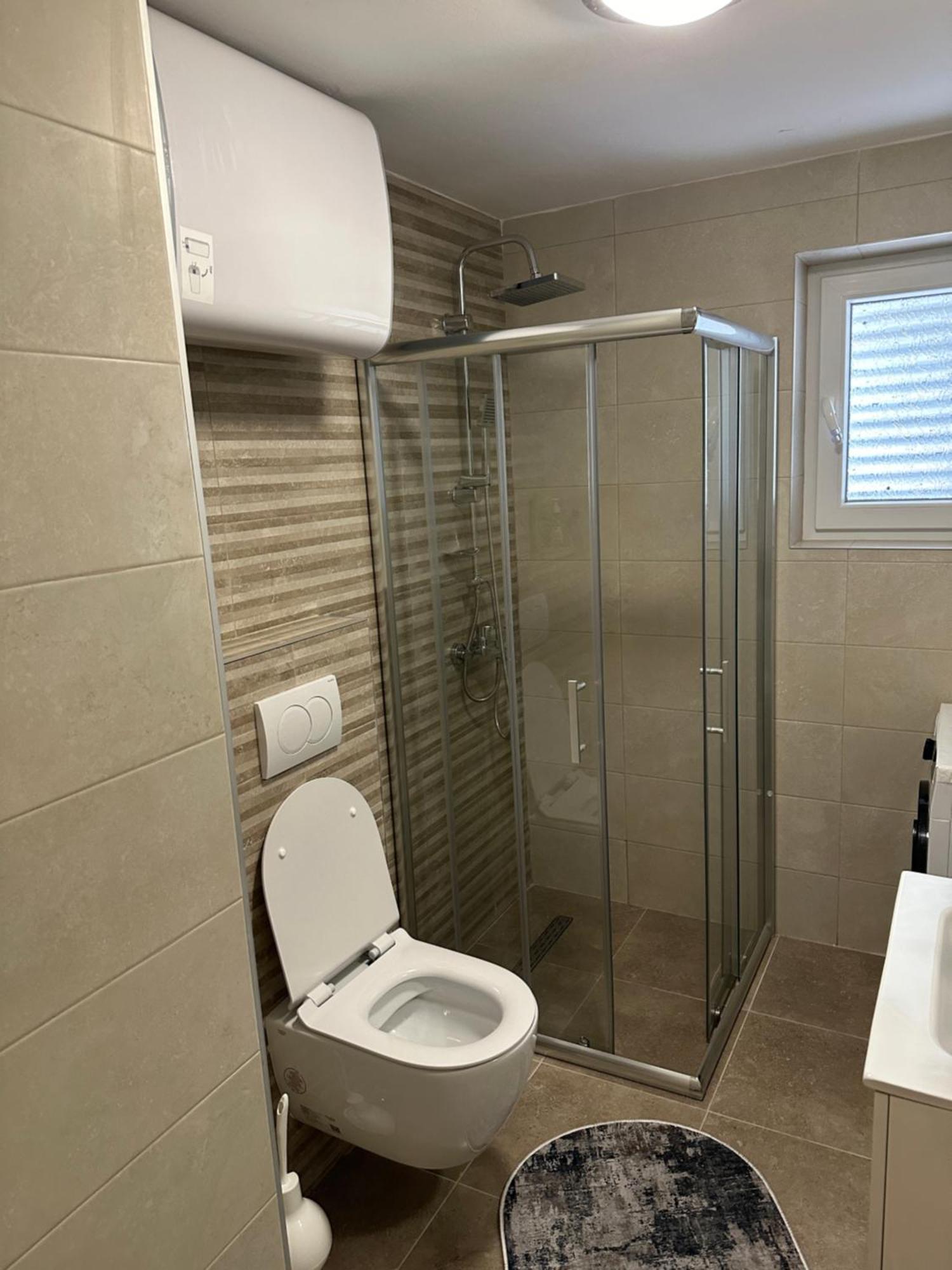 Seaside Serenity: 2-Bedroom Apartment With Boka Bay View Kotor Exteriör bild
